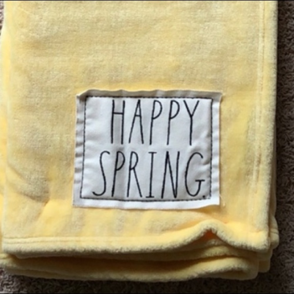 Rae Dunn Plush “Spring time “ blanket